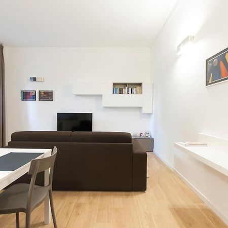 Apartamento Beautiful Flat In Milano Center Exterior foto